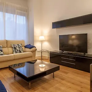https://konporte-apartamento-renovado-con-wifi-y-garaje.sansebastianhotels.net